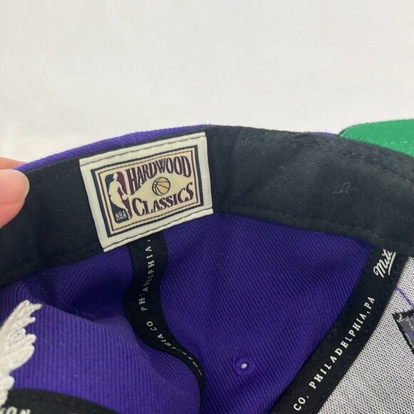 Mitchell & Ness Raptors Purple Fabric NBA Hardwood Classics Cap - Picture 4 of 8